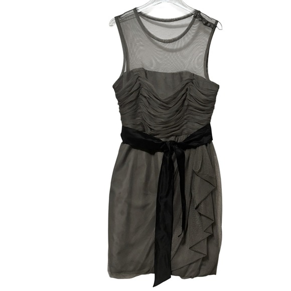 WHITE from Vera Wang - Size 14 - Gray Mesh Ruched Sleeveless Cocktail Dress